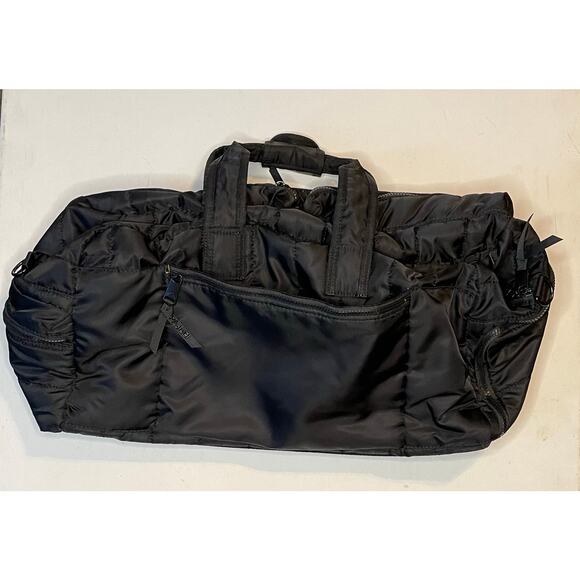 NWOT Pajar Black Puffer Quilted Carry-On Duffel Bag Travel Gym Tote 21” ski gear - Picture 8 of 14